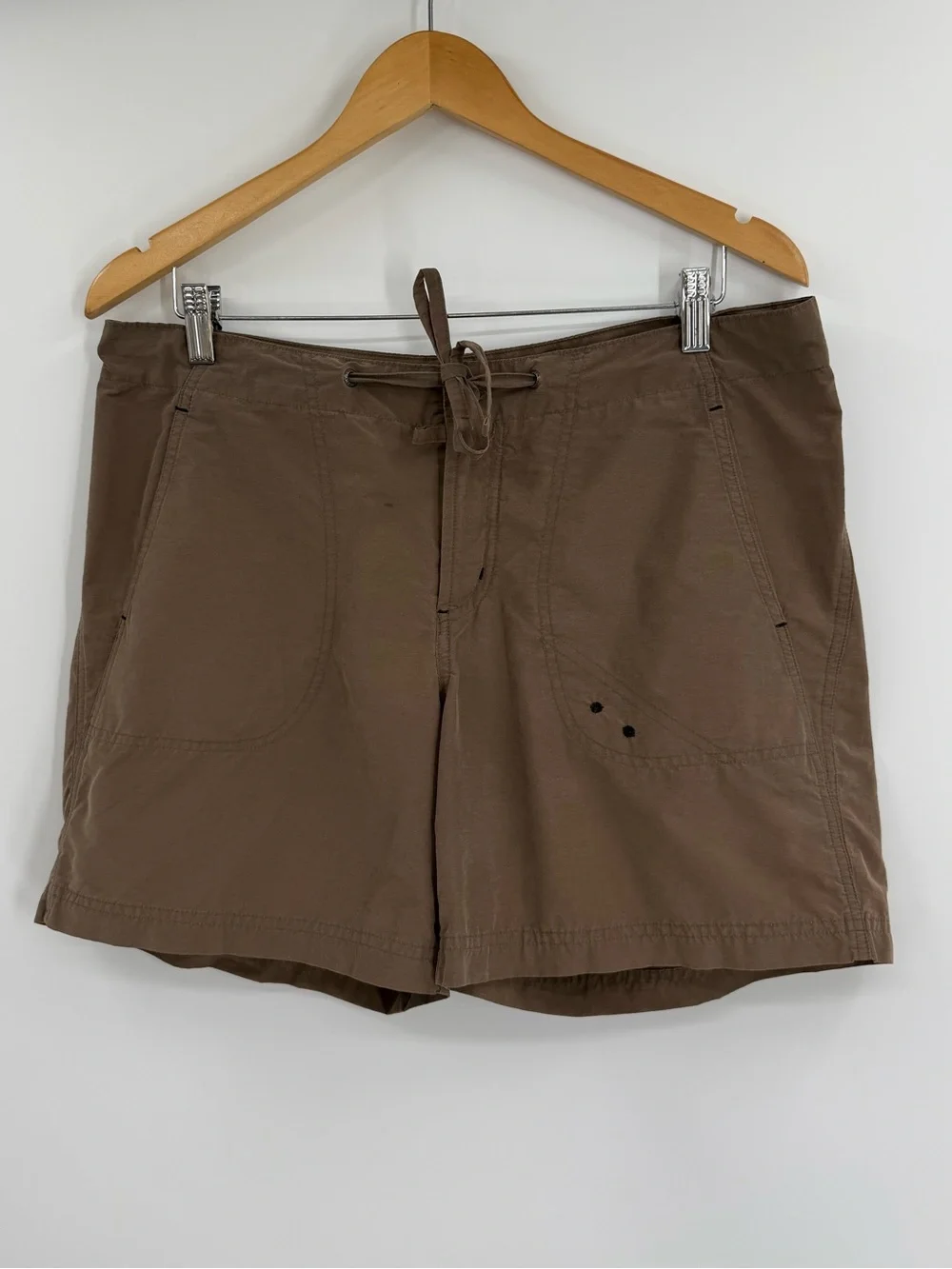 Columbia Sportswear Women's Outdoor Hiking Tech Shorts | Brown | Medium
